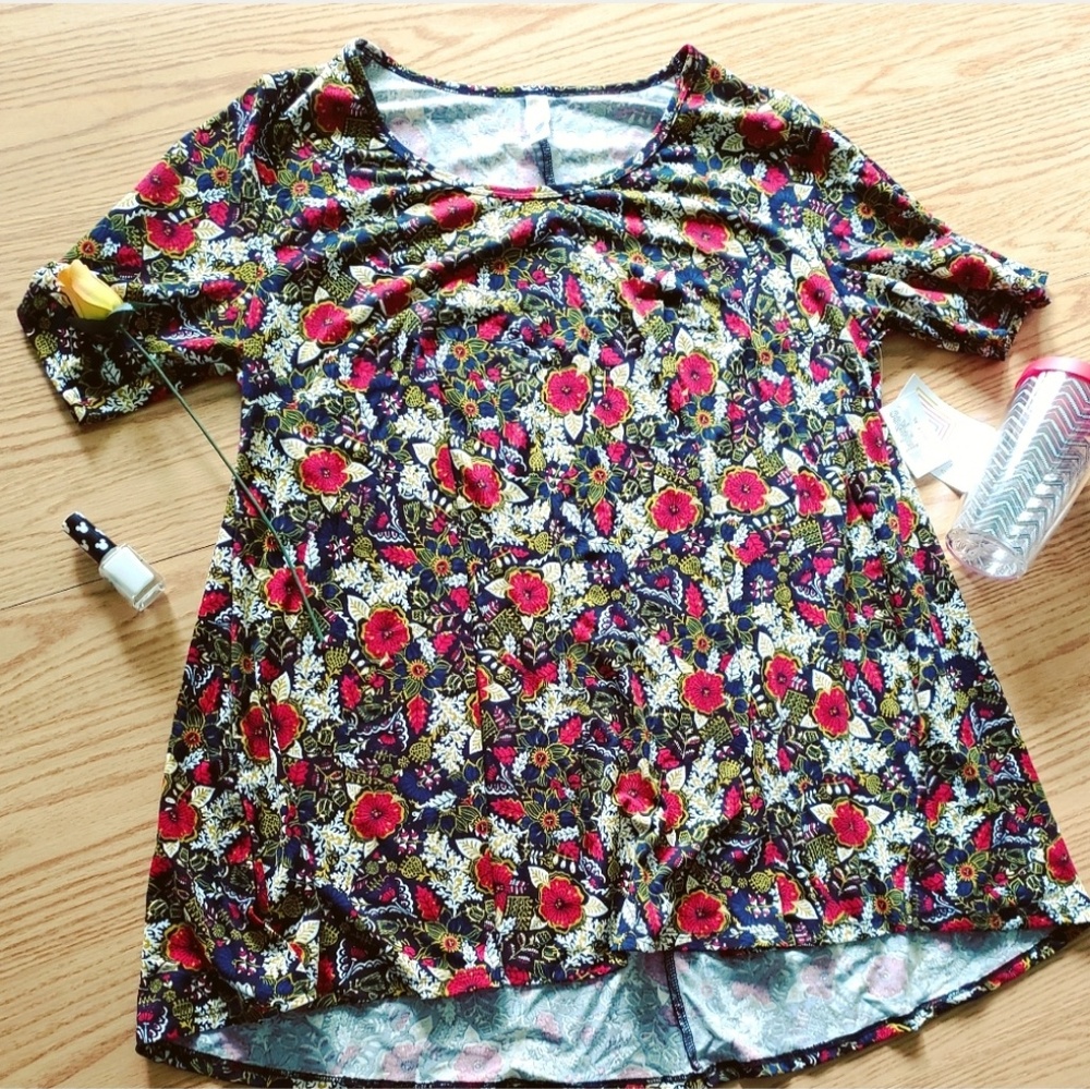 Floral LuLaRoe Perfect T